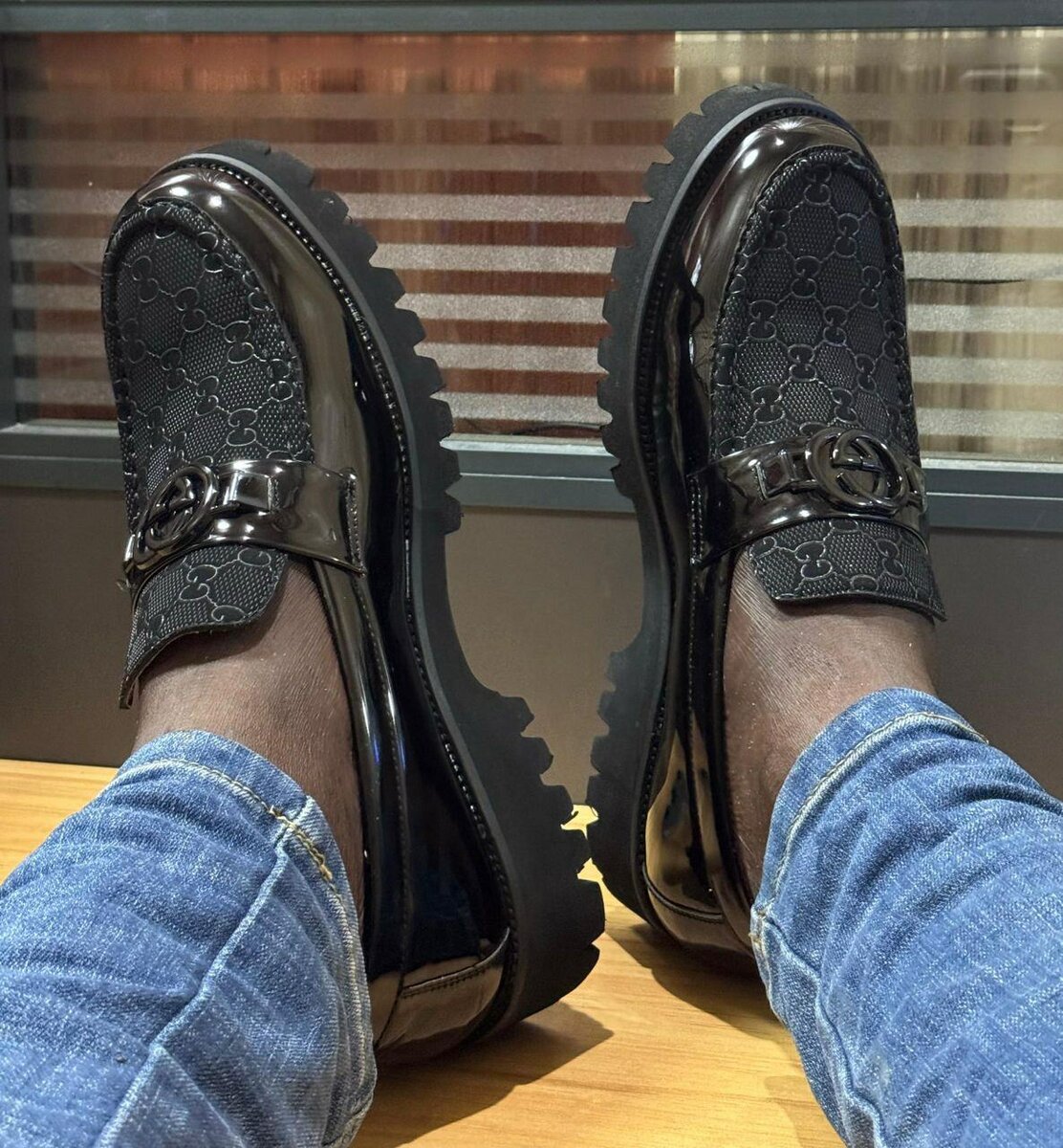 Mocassins élégants en cuir noir