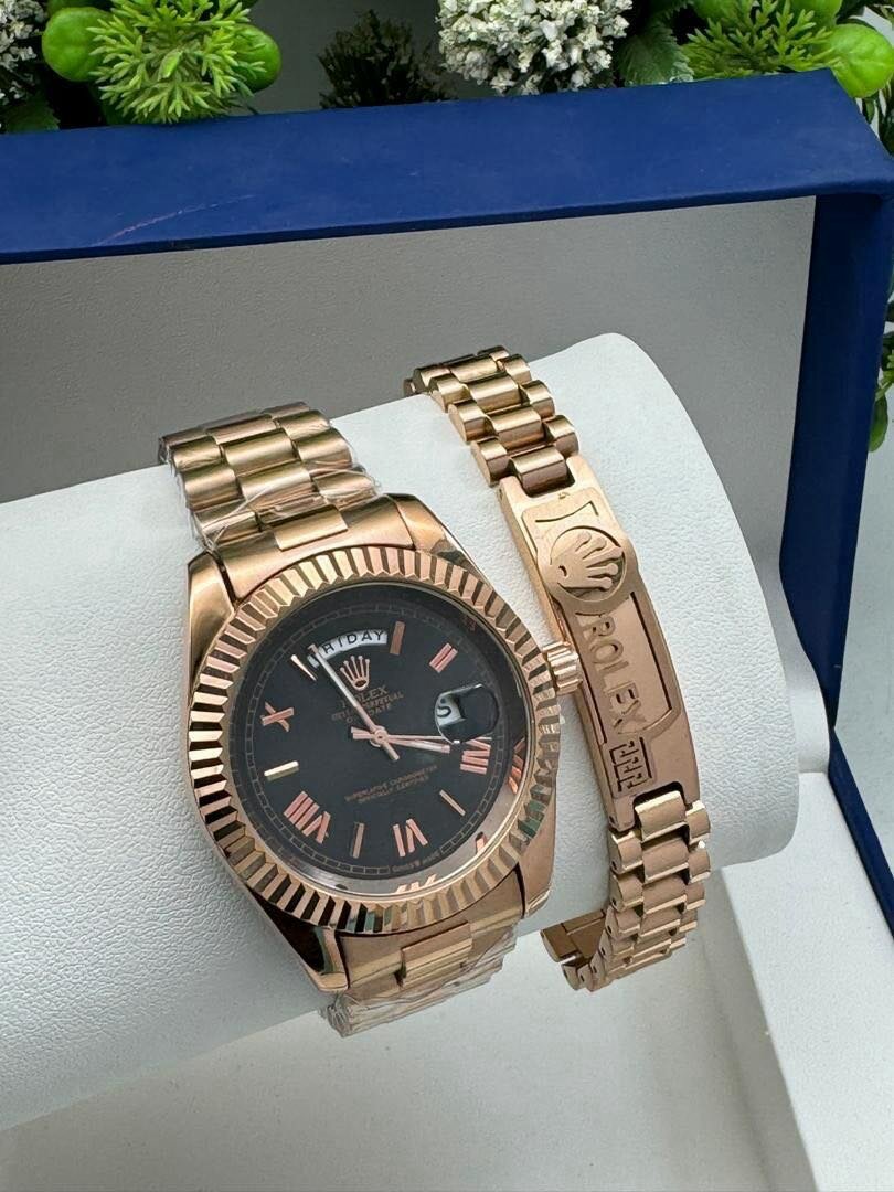 ROSE GOLD ROLEX CHAIN WATCH WITH BRACELET.