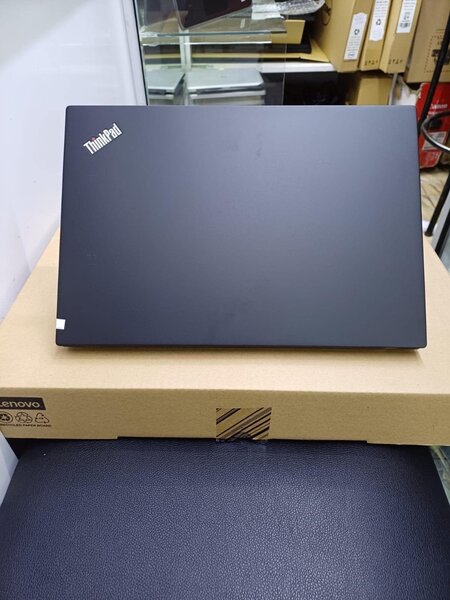 Lenovo thinkpad t480s intel core i7 8th generation