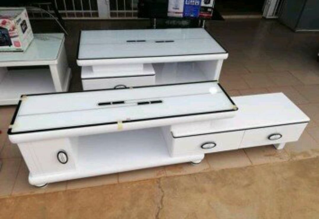 Table basse moderne blanche