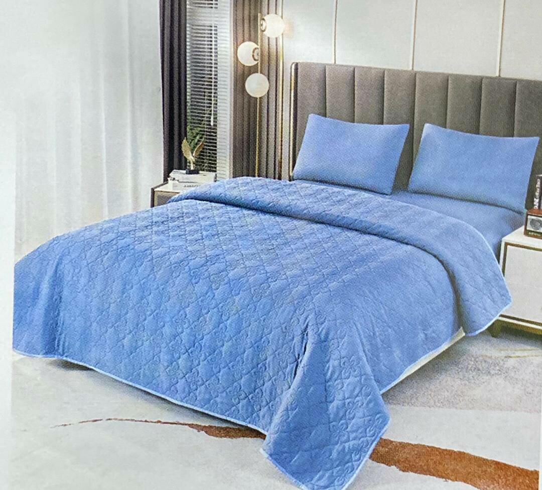 Set of 2 pillowcases, bedspread and sheet, light blue