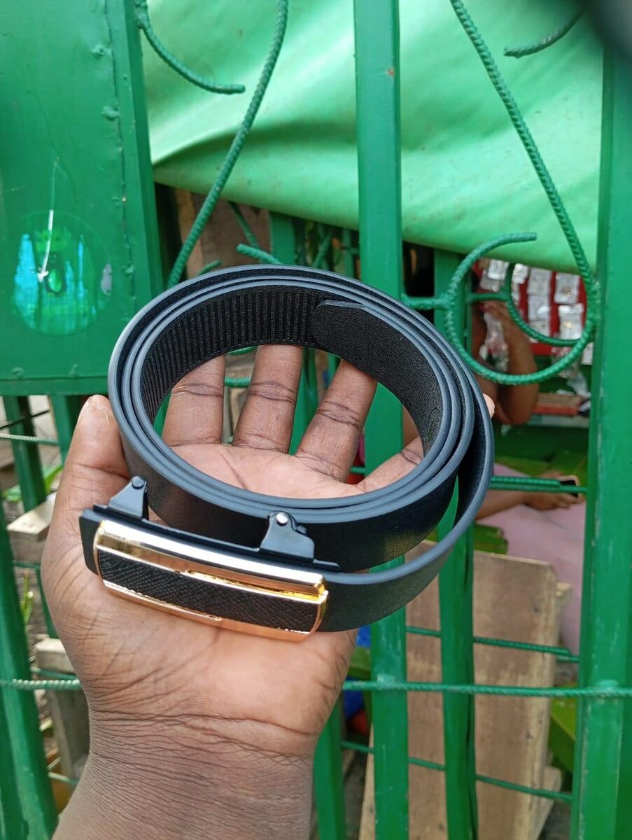 Ceinture semi cuir ajustable