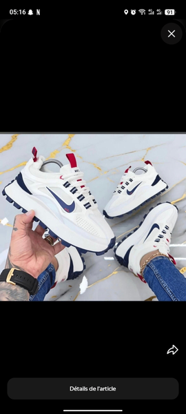 Nike Air Max blanc et bleu