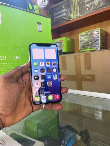 IPHONE 11 PRO