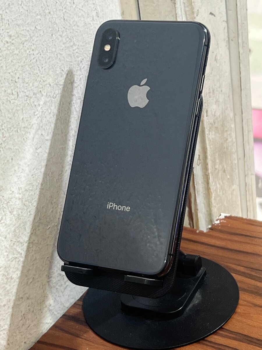 iPhone X 64gb ( vendu avec reçu (