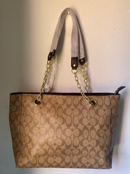 Coach never full bag