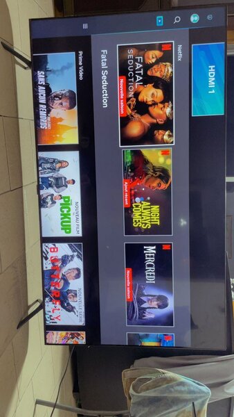 Télévision samsung 70pouces