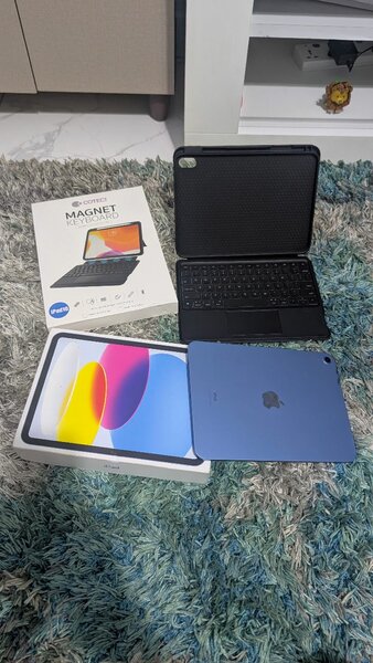 iPad Bleu WiFi avec Clavier