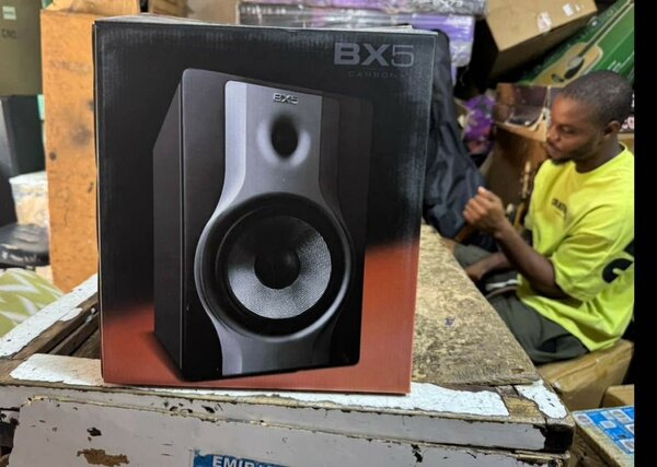 Enceinte de Studio BX5