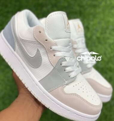 Nike sneakers Air Max beige