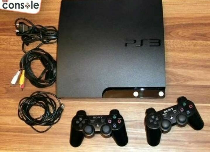 Console PS3 Slim avec Manettes
