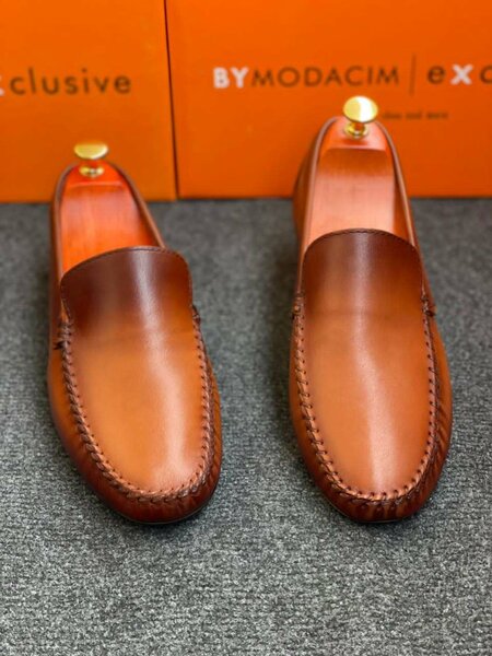 Mocassins en cuir homme élégants