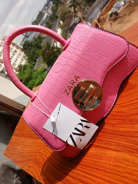 Sacs zara et Valentino