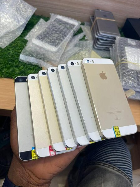 Clean like new iPhone SE First Generation