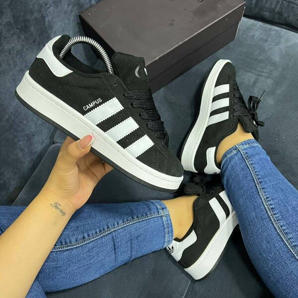 Adidas campus