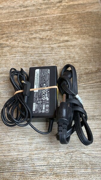 ACER LAPTOP CHARGER