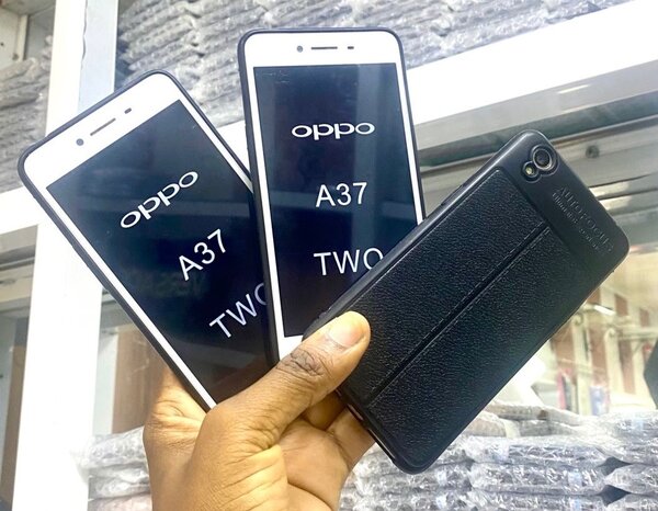 OPPO A37