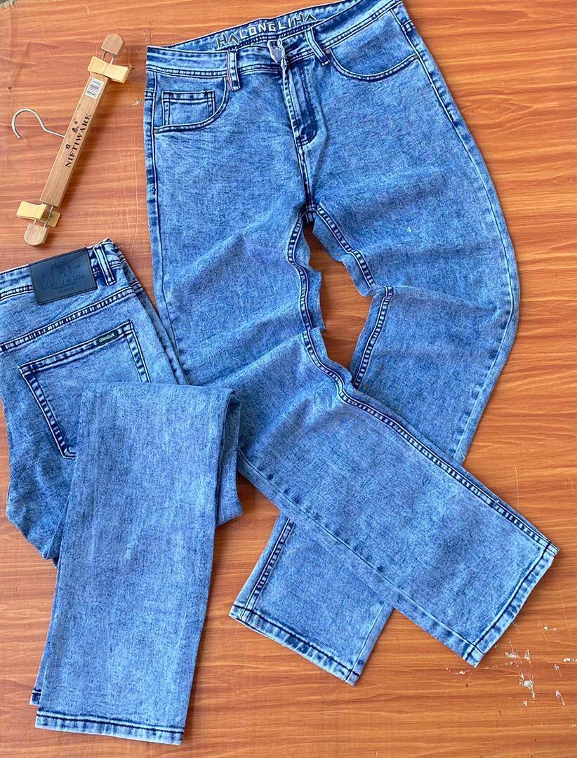 Stock turkey jeans