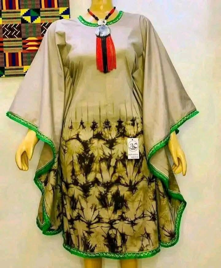 Robe Africaine Colorée Élégante