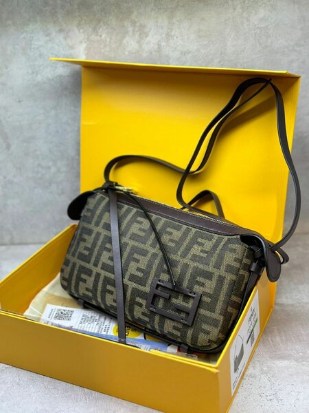 FENDI/ бесплатная доставка