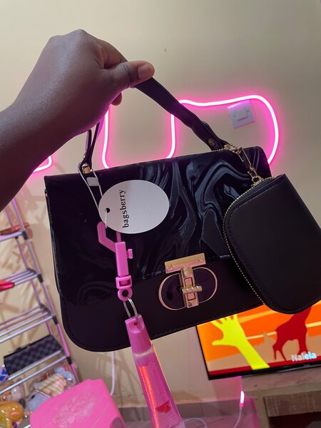 Sac à main élégant noir