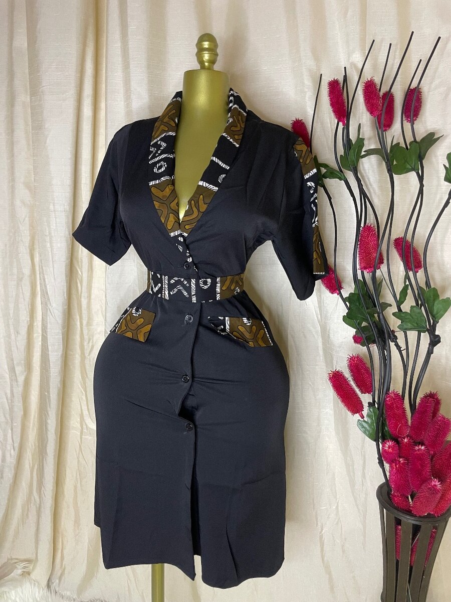 Robe élégante avec motifs africains