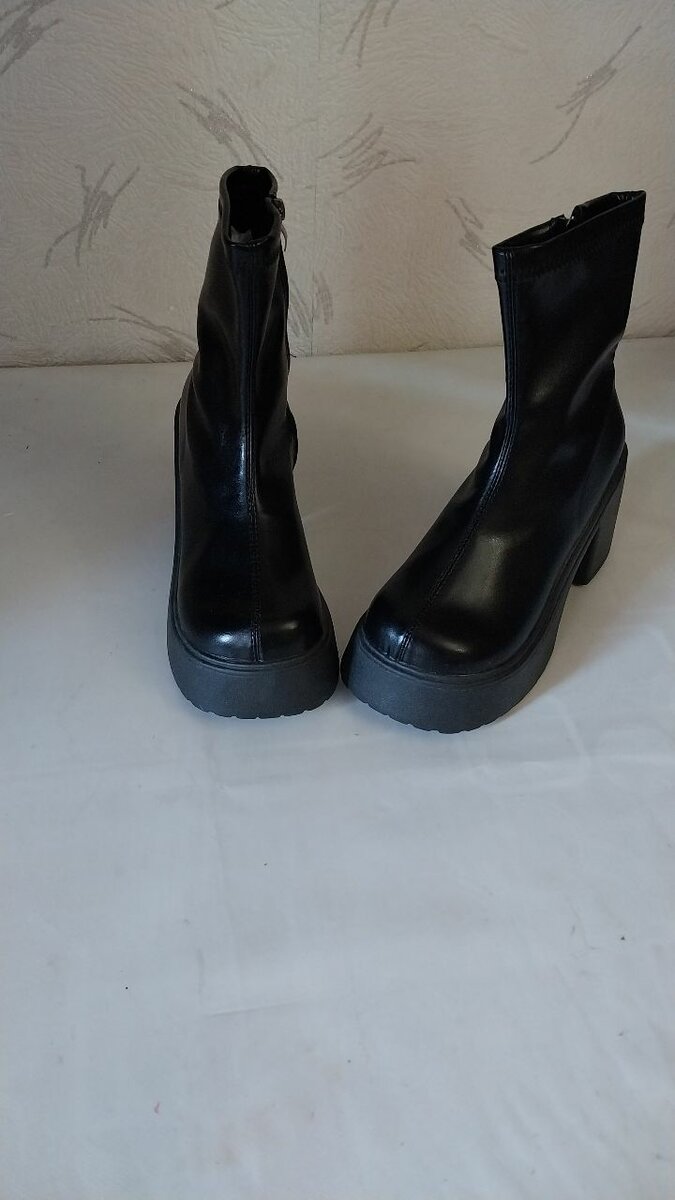 Деми сапоги, на высокой подошв