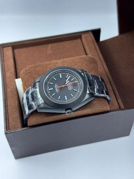 Montres Élégantes en Acier