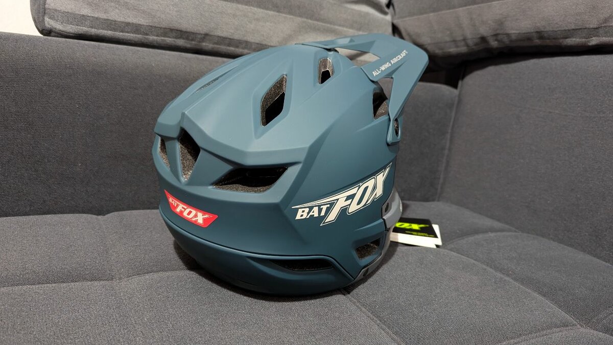 шлем фулфэйс BAT FOX (новый)
