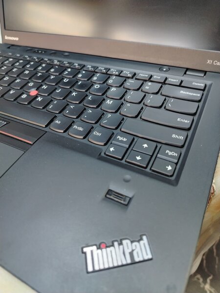 Lenovo ThinkPad X1 Carbon Ultrabook