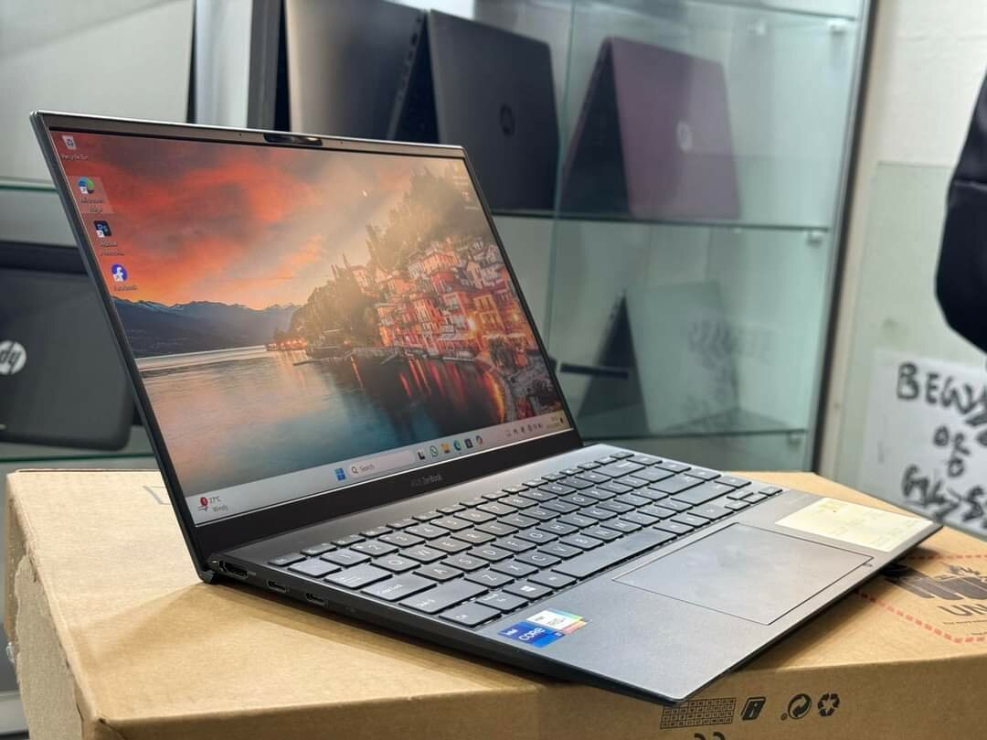 ASUS ZenBook UX425EA