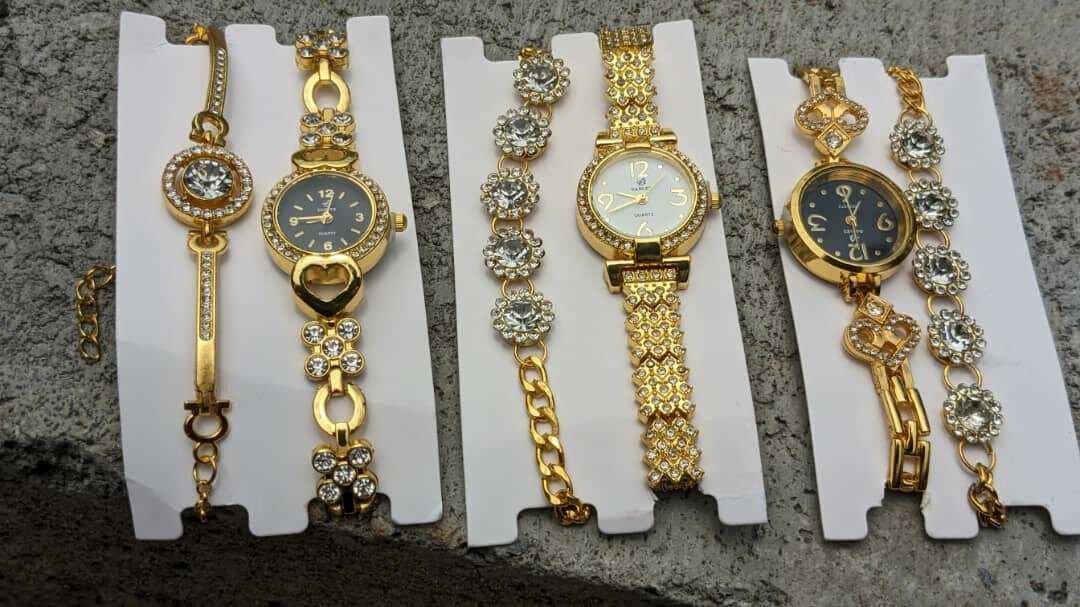 Ladies wrist watches