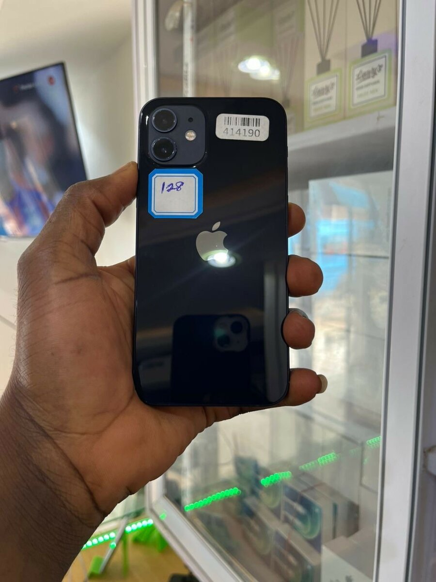 iPhone 12 128 gig