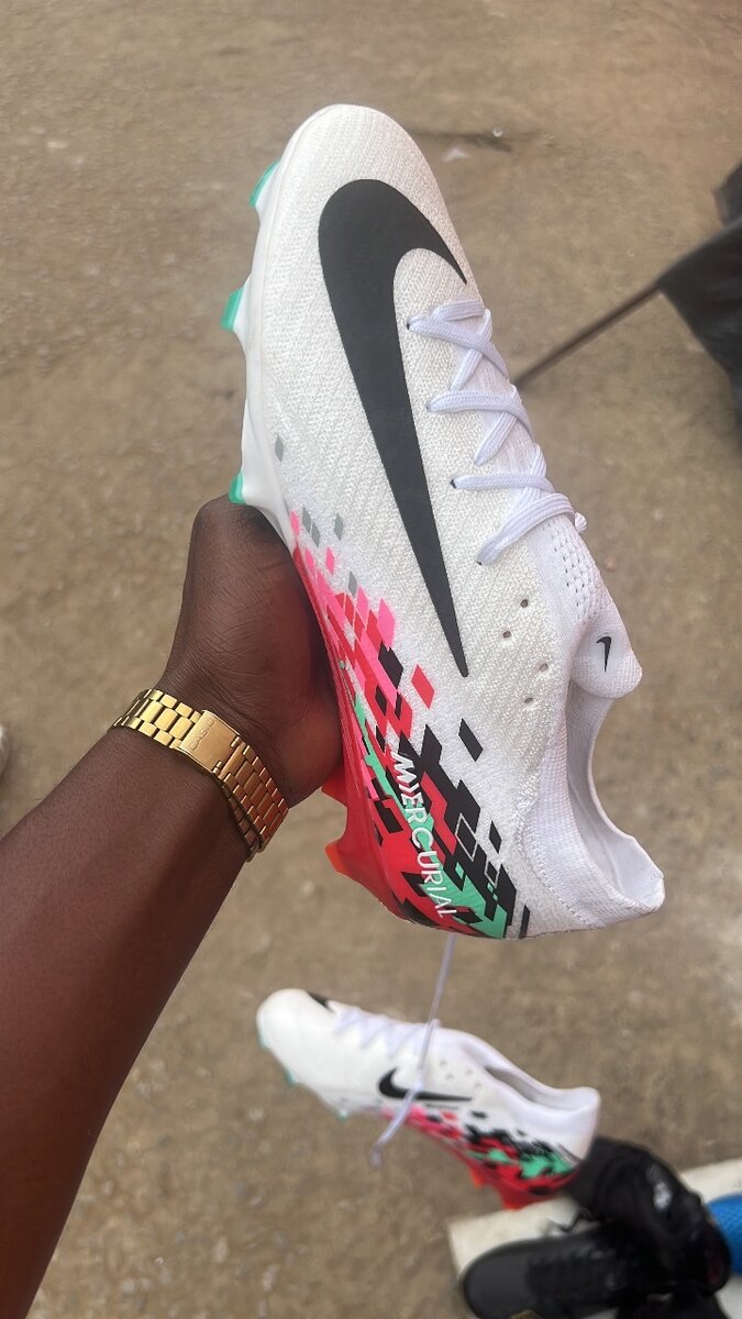 Chaussures de Football Dynamiques