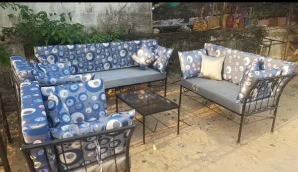 Fauteuil métallique