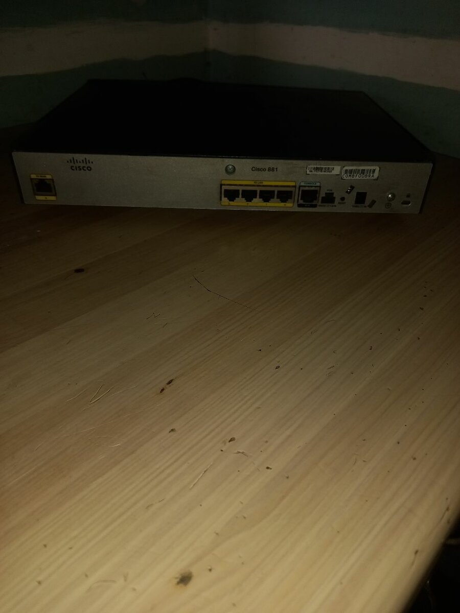 Cisco 881 k9 series Czech Republic made