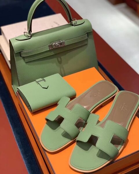 Ladies sandals and bag