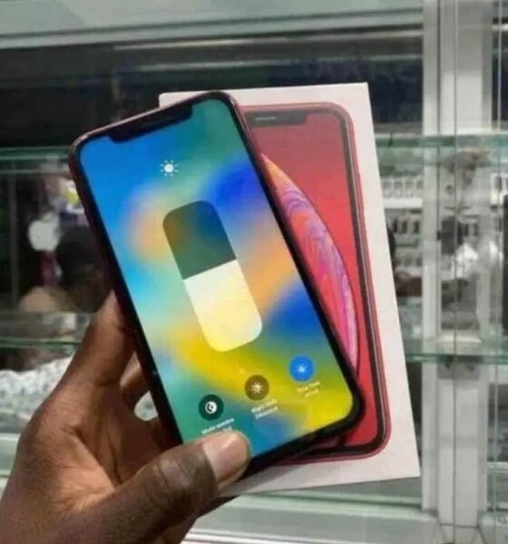 iPhone XR - Smartphone Apple