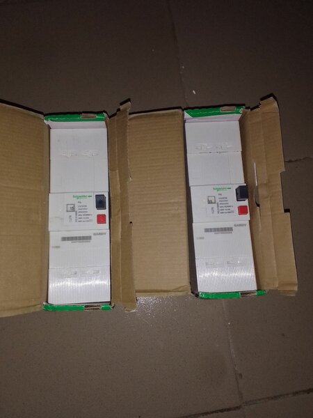 Disjoncteur Schneider 40A