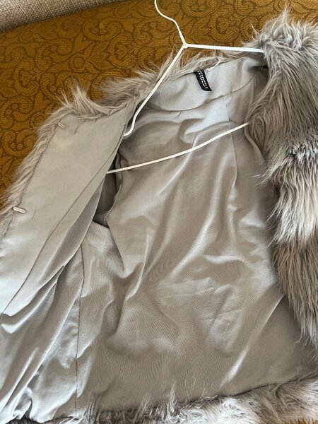 Шубка из искусственной шерсти