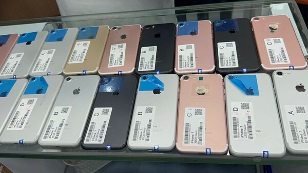 7 simple 32giga quasi neuf