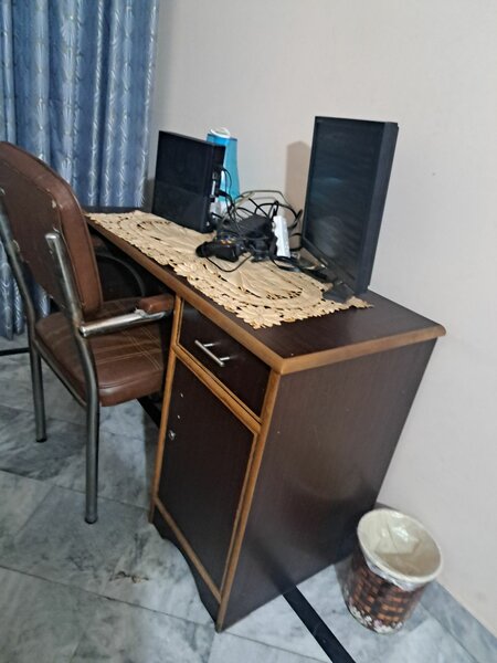 Big size study table