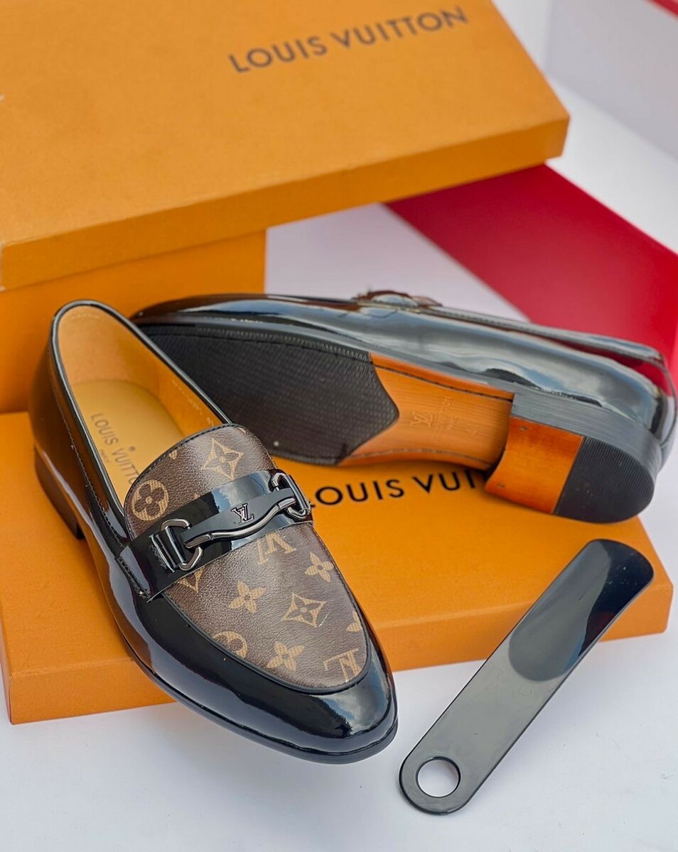 LOUIS VUITTON EXECUTIVE SHOE