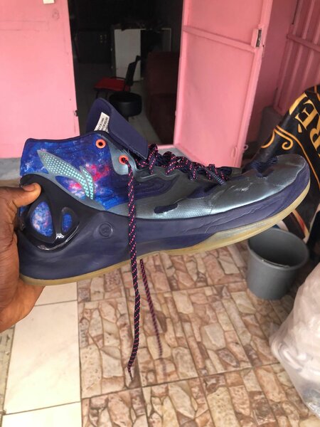 Chaussures de sport bleu galaxy