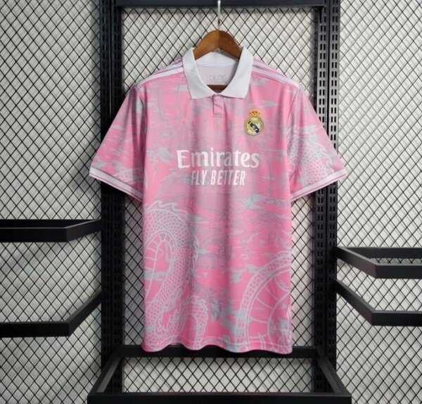 Maillot de réal Madrid couleur rose