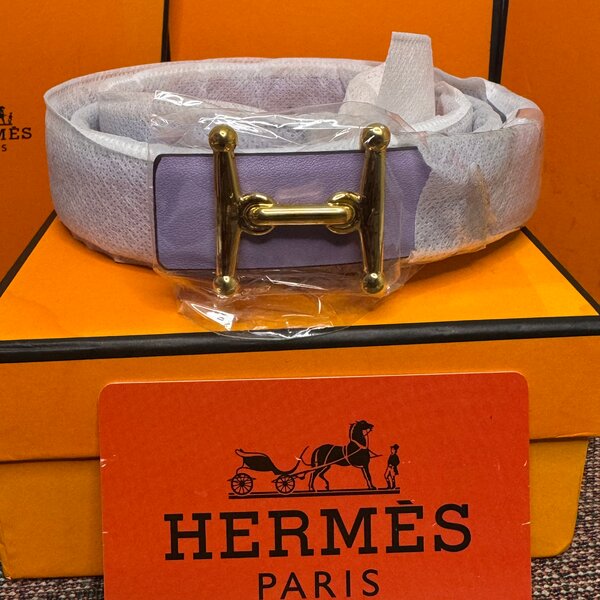 Ceinture Hermès en cuir élégante