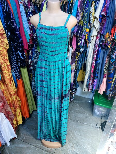 Robe z pièces