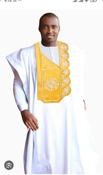 Boubou (Tunique) Homme élégant