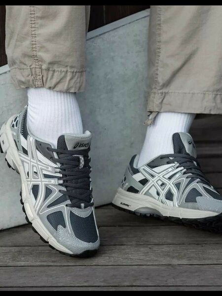 ASICS