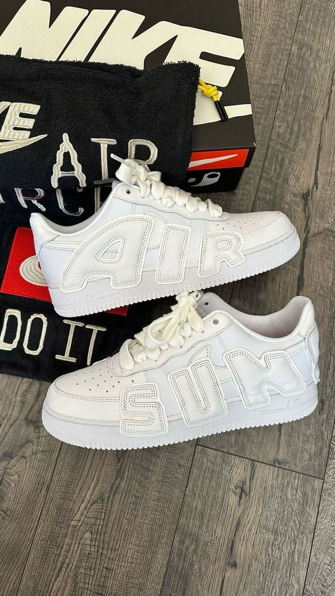 Nike Air Force 1